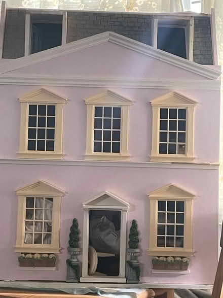 Photo of free Dolls house (Orpington BR5) #1