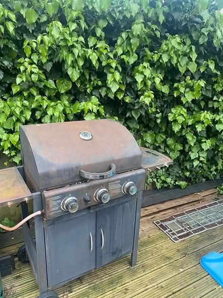 Photo of free se6 gas bbq (needs refurb) (Catford SE6) #2
