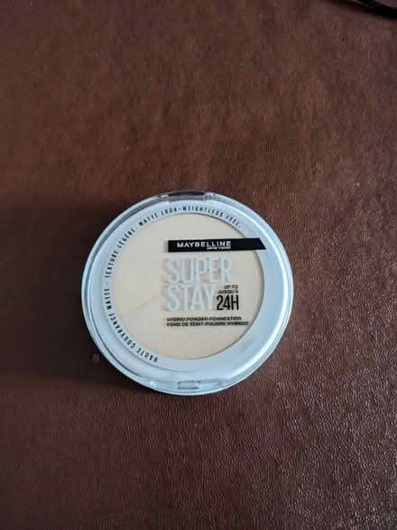 Photo of free Maybelline Powder Foundation (Middlewood S6) #2