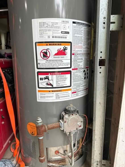 Photo of free Gas water heater (Vestavia 459/Acton exit) #1