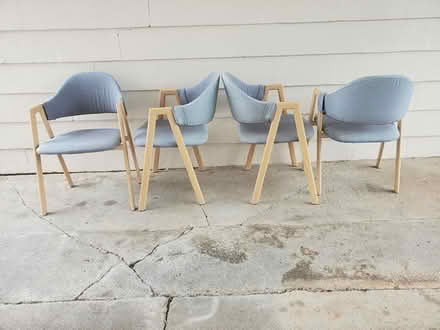 Photo of free 4 dining or kitchen chairs (Yellow Springs Road) #1