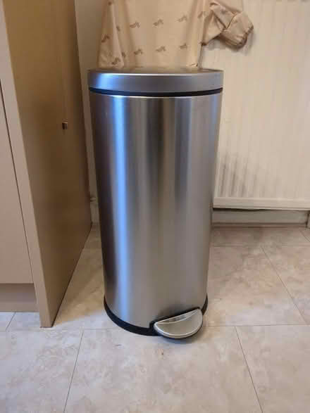 Photo of free Kitchen bin (G11) #1