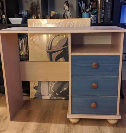 Photo of free Small desk (NW3 London) #1