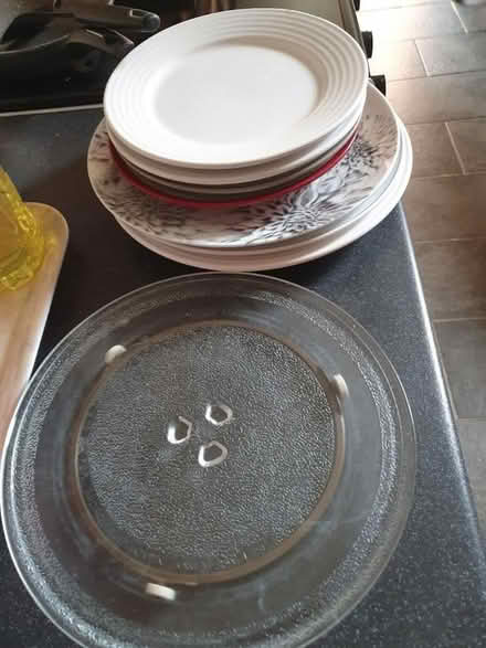 Photo of free Kitchen crockery (Newfoundpool LE3) #1
