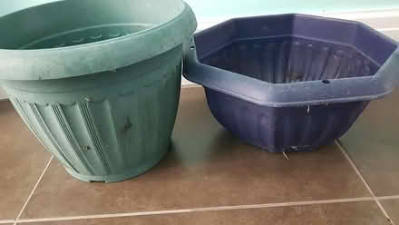 Photo of free Plastic garden pots (SK8 Cheadle) #1
