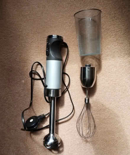 Photo of free hand blender (Cambridge CB1) #1
