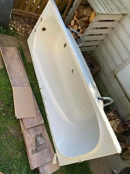 Photo of free Bath and sink (Hangleton) #1