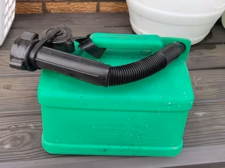 Photo of free Petrol Can (Droylsden M43) #1