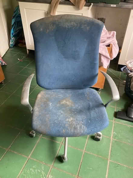 Photo of free An office chair (Dunlaoghaire) #3