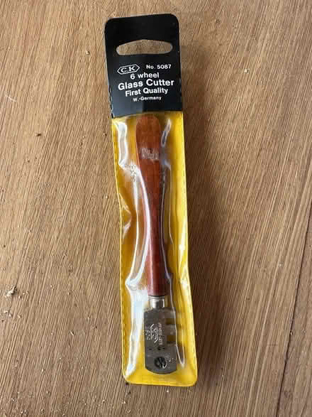 Photo of free Glass cutter (Broadstone BH17) #1