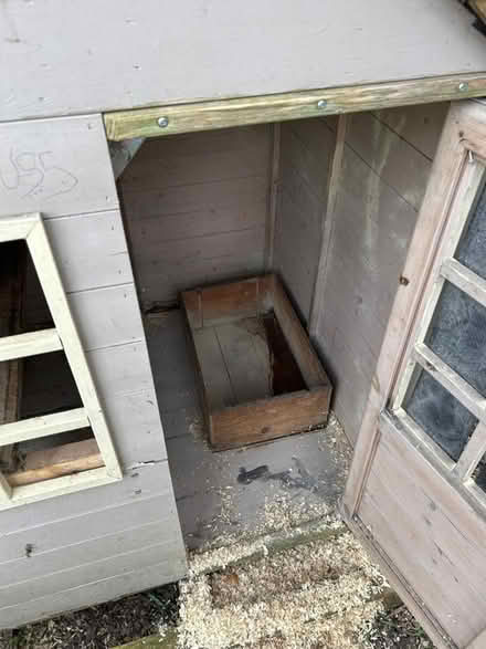 Photo of free Chicken House play house (Reading University RG6) #3