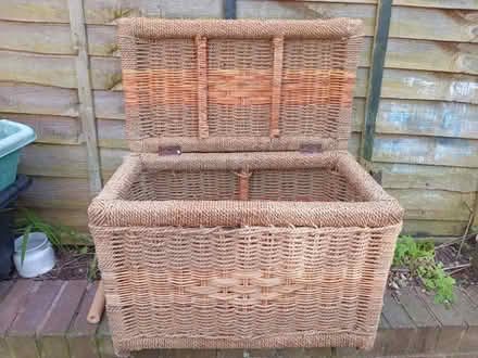 Photo of free Wicker box with lid (Ludlow SY8) #2