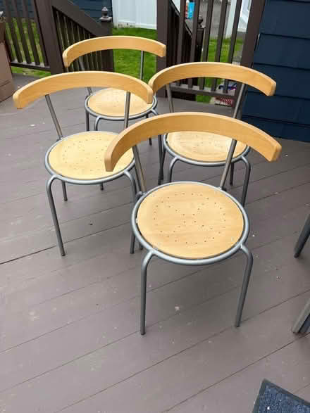 Photo of free 4 kitchen chairs (Westfield, NJ) #1