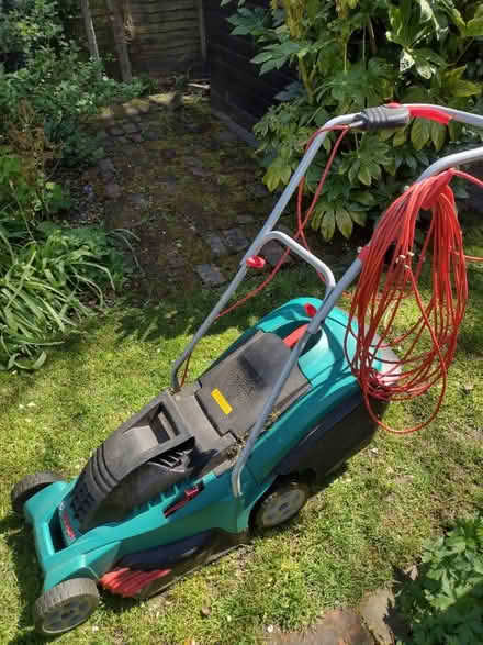 Photo of free Lawnmower (Finchampstead RG40) #1