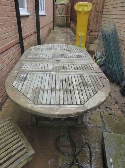 Photo of free Garden table and 6 chairs, teak (Harpenden AL5) #2