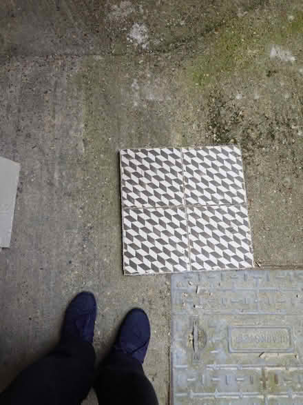 Photo of free 6 medium sized tiles with black & white geometric design (Battersea SW11) #2