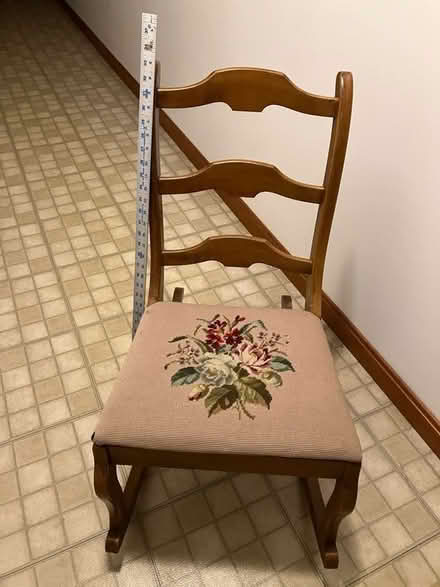 Photo of free Ladies rocker (Clover Hill) #1