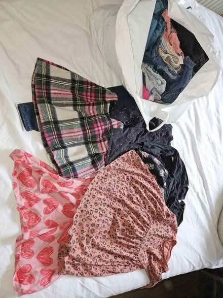 Photo of free Bag of girl's 3-4 clothes (Reading RG1) #1