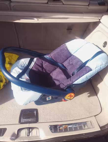 Photo of free Baby car seat (WV13) #1