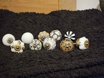 Photo of free Set of cupboard/drawer knobs (Edinburgh EH6) #1