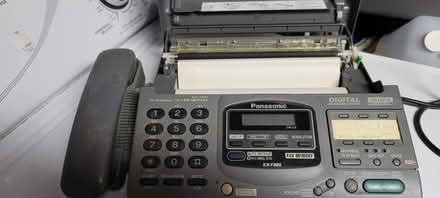 Photo of free Panasonic KX-f880 fax machine (Frederick) #2