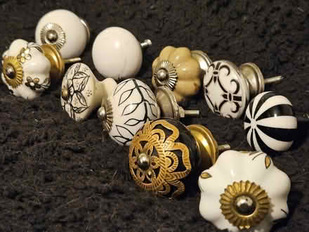Photo of free Set of cupboard/drawer knobs (Edinburgh EH6) #2