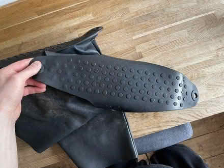 Photo of free NBC overboots (adult, one size) (NR34) #1