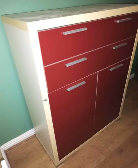 Photo of free Heavy solid red gloss and white front drawers cabinet unit (Low Beechburn DL15) #3