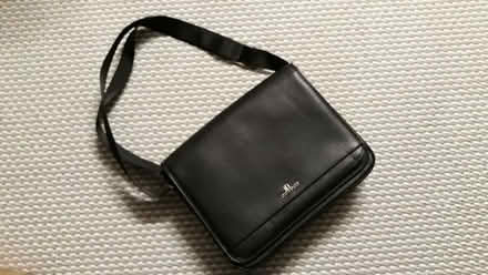 Photo of free Laptop/messenger bag (Merton Rise RG24) #1