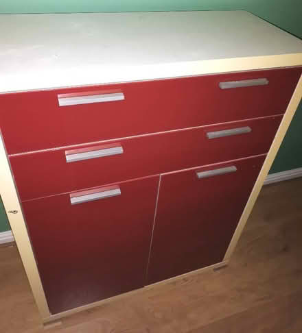 Photo of free Heavy solid red gloss and white front drawers cabinet unit (Low Beechburn DL15) #4