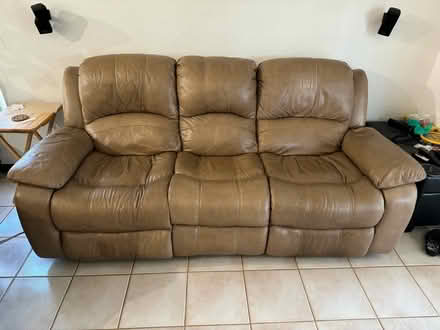 Photo of free Reclining sofa must go this weekend (Pembroke Pines) #1