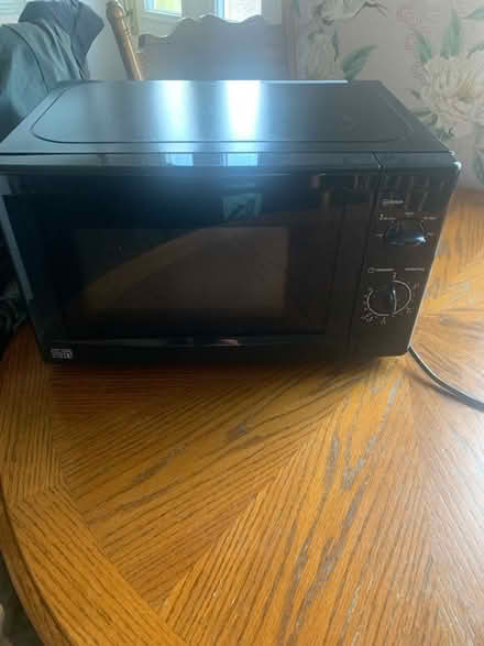 Photo of free Microwave (Guiseley) #1