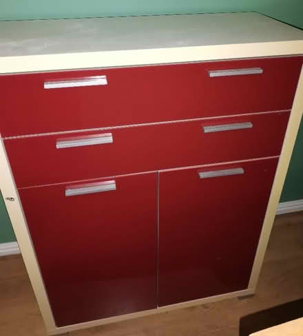 Photo of free Heavy solid red gloss and white front drawers cabinet unit (Low Beechburn DL15) #2