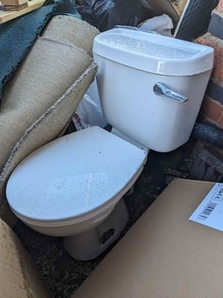 Photo of free Bathroom Sink and Toilet (Sherwood NG5) #1