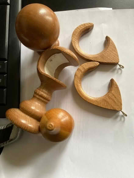 Photo of free wooden curtain pole accessories (Maiden Erlegh Nature Reserve RG6) #1