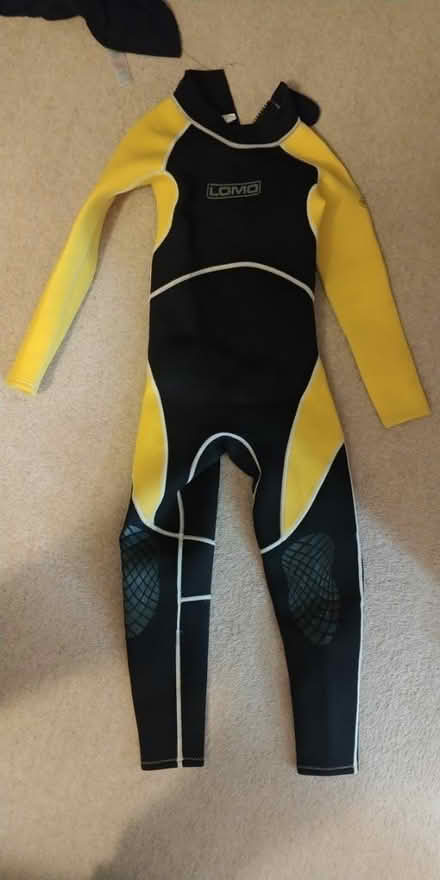 Photo of free Lomo children's wetsuit (High hesket CA4) #1