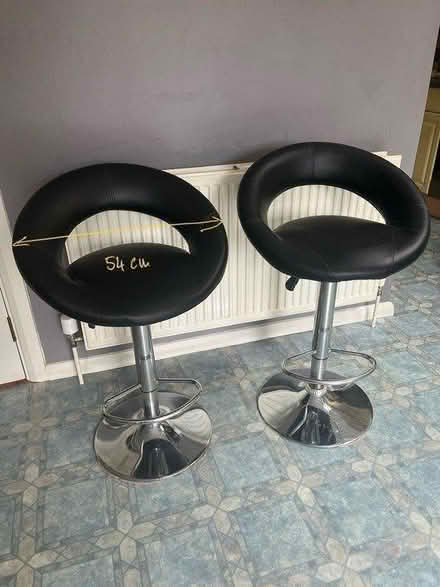 Photo of free Pair of bar stool chairs (Dunstable LU5) #2