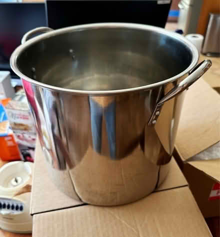 Photo of free 16 quart stock pot-stainless steel (Falls Church City) #1