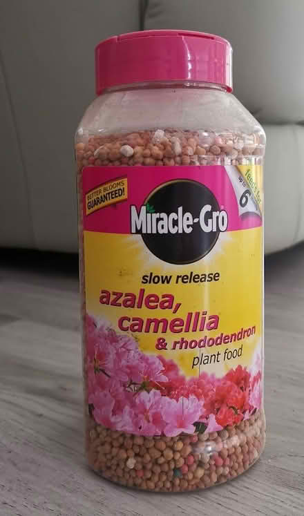Photo of free Miracle Grow plant food (Potton SG19) #1