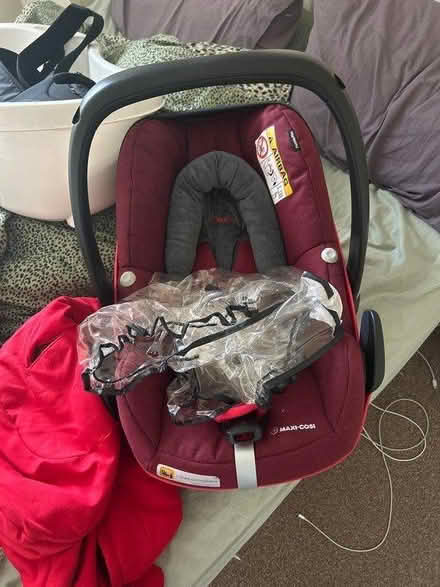 Photo of free Baby car seat (Dudley) #1