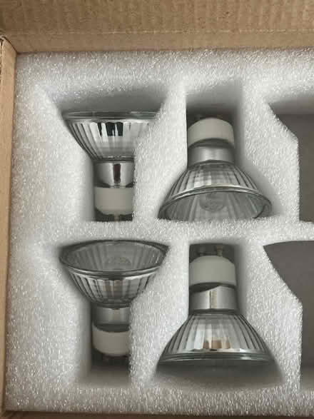 Photo of free GU10 Halogen bulbs (Dunstable LU5) #1