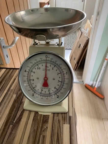 Photo of free Kitchen scales (S2 Arbourthorne) #1
