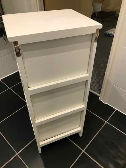Photo of free Small bathroom cabinet (Greenstead CO4) #4
