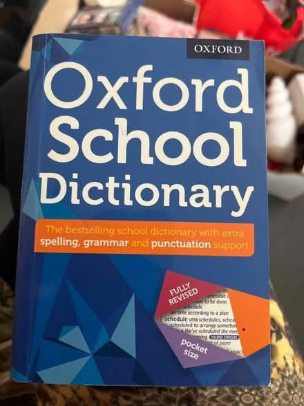 Photo of free Oxford school dictionary (BN2) #1