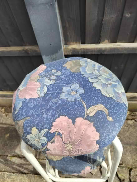 Photo of free Kitchen bar stools x4 (Sale M33) #2