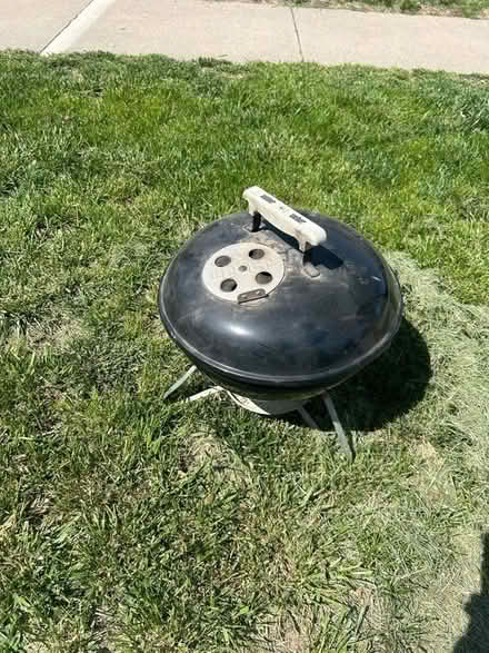 Photo of free Little Charcoal Grill (61st and Sumner) #1