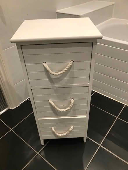 Photo of free Small bathroom cabinet (Greenstead CO4) #2