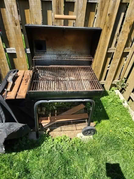 Photo of free Charcoal Grill (Highland Park, Upper Darby PA.) #1