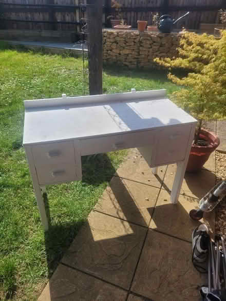 Photo of free White child's desk (Bruton BA10) #1