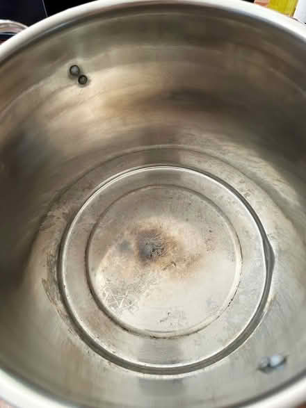 Photo of free 16 quart stock pot-stainless steel (Falls Church City) #2